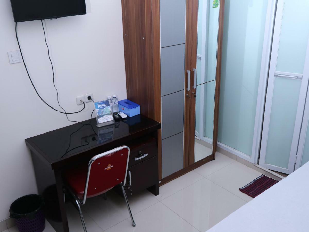 Kamar Keluarga Tanah Abang Hotel Jakarta Luaran gambar